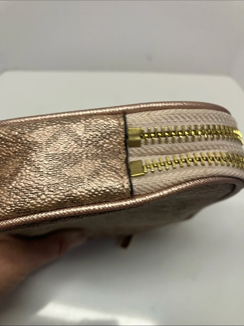 Michael Kors compact cosmetic
